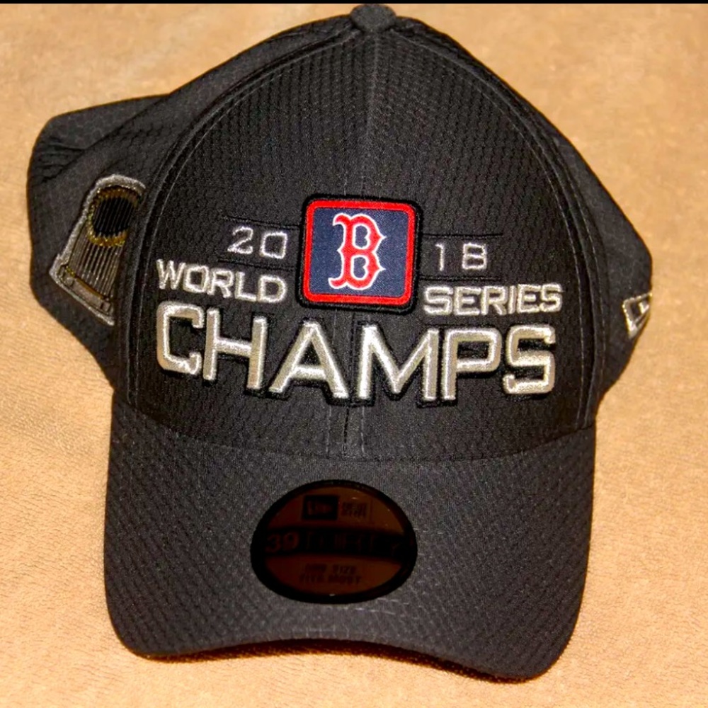 Boston Red Sox Cap New Era 39THIRTY 2018 World Series Champs Locker Room Hat NWT